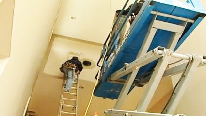Scissor Lifts in Industrial and Construction Environments